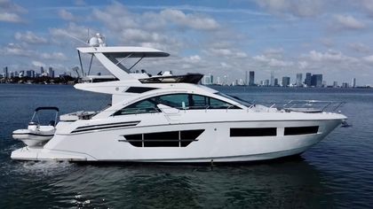 60' Cruisers Yachts 2017 Yacht For Sale